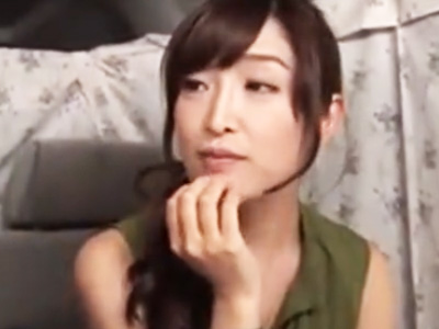 色気が漂う美人な奥様がカメラの前でオナニー晒して他人棒でイキ狂いｗ