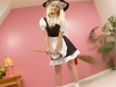 ギャル風のコスプレ美少女がオヤジチンポで子宮奥を刺激されマジイキｗ