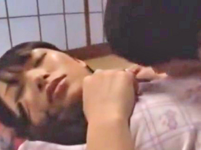 激カワ義母に我慢できず夜這いしたら顔射パコ受け入れてくれた件ｗ