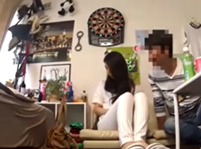 「気持ちぃからもうだめ…♡」旦那に放っておかれて寂しいほっそい妻が他人棒に跨って汗だく腰振り